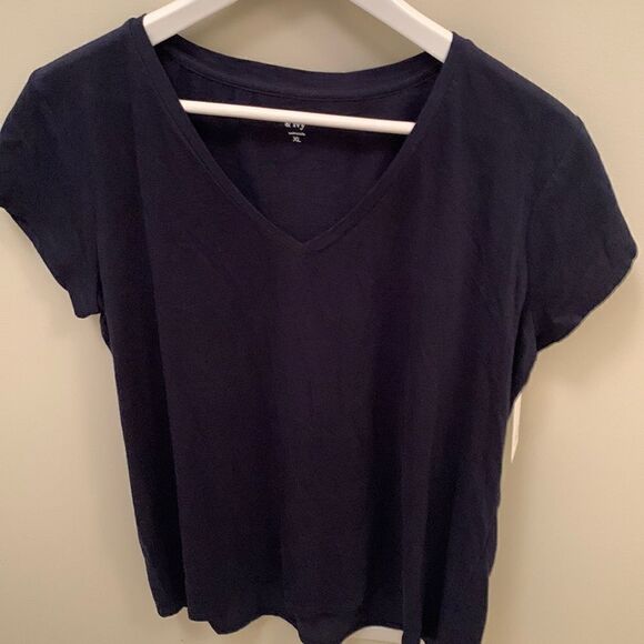 Crown and Ivy navy tee - Picture 1 of 4